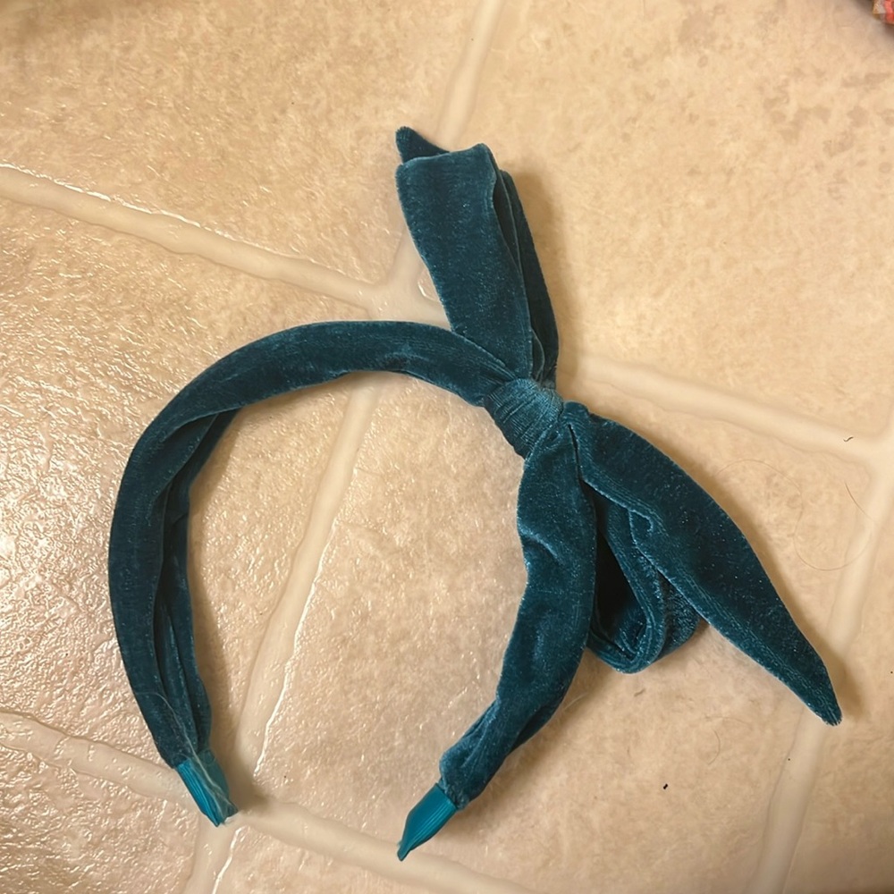 Teal headband with bow
